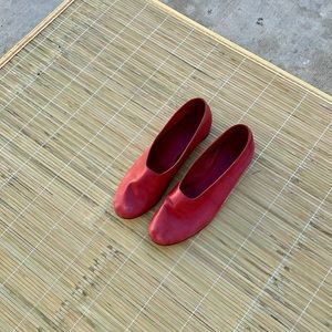 Red Martiniano Low Glove Slipper